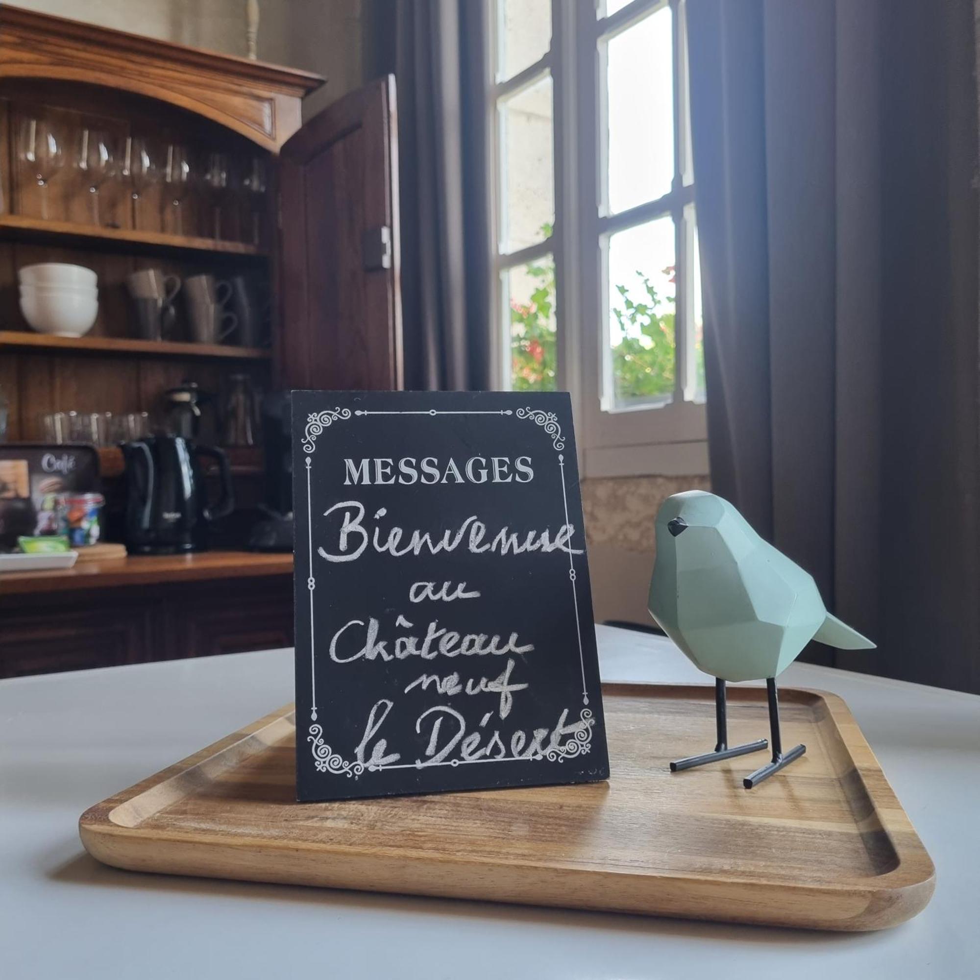 Chateau Neuf Le Desert Le Pizou Bilik gambar